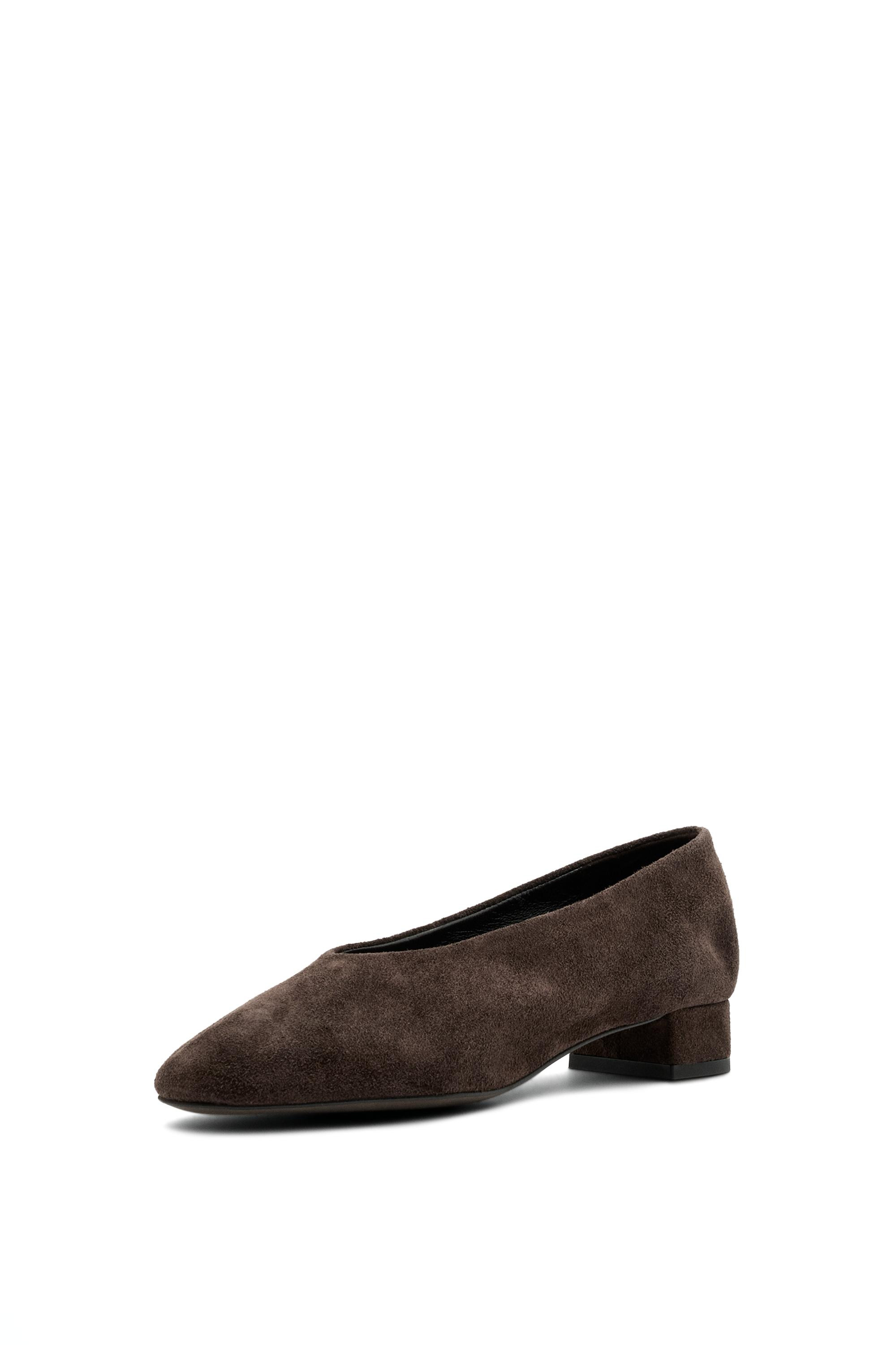 Split suede leather heel shoe - BROWN | Massimo Dutti US