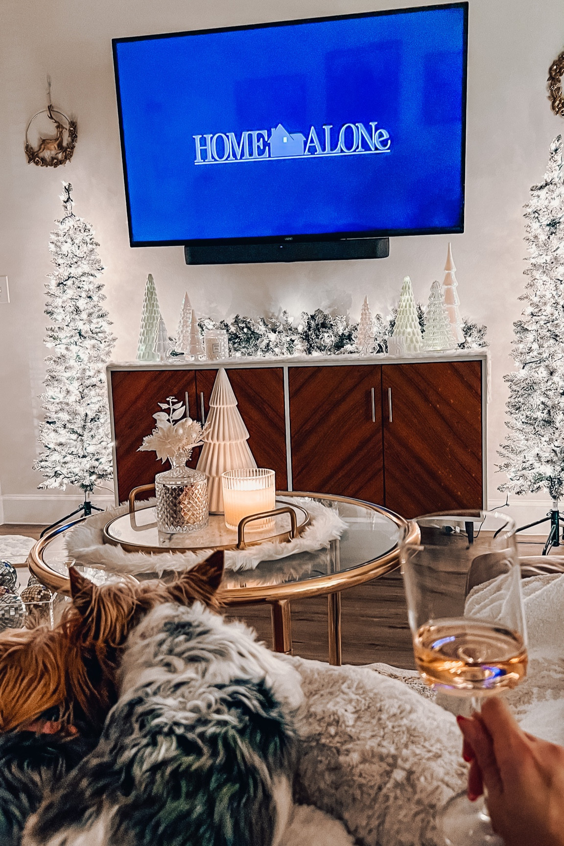 Living room Christmas decor

#LTKHoliday #LTKhome