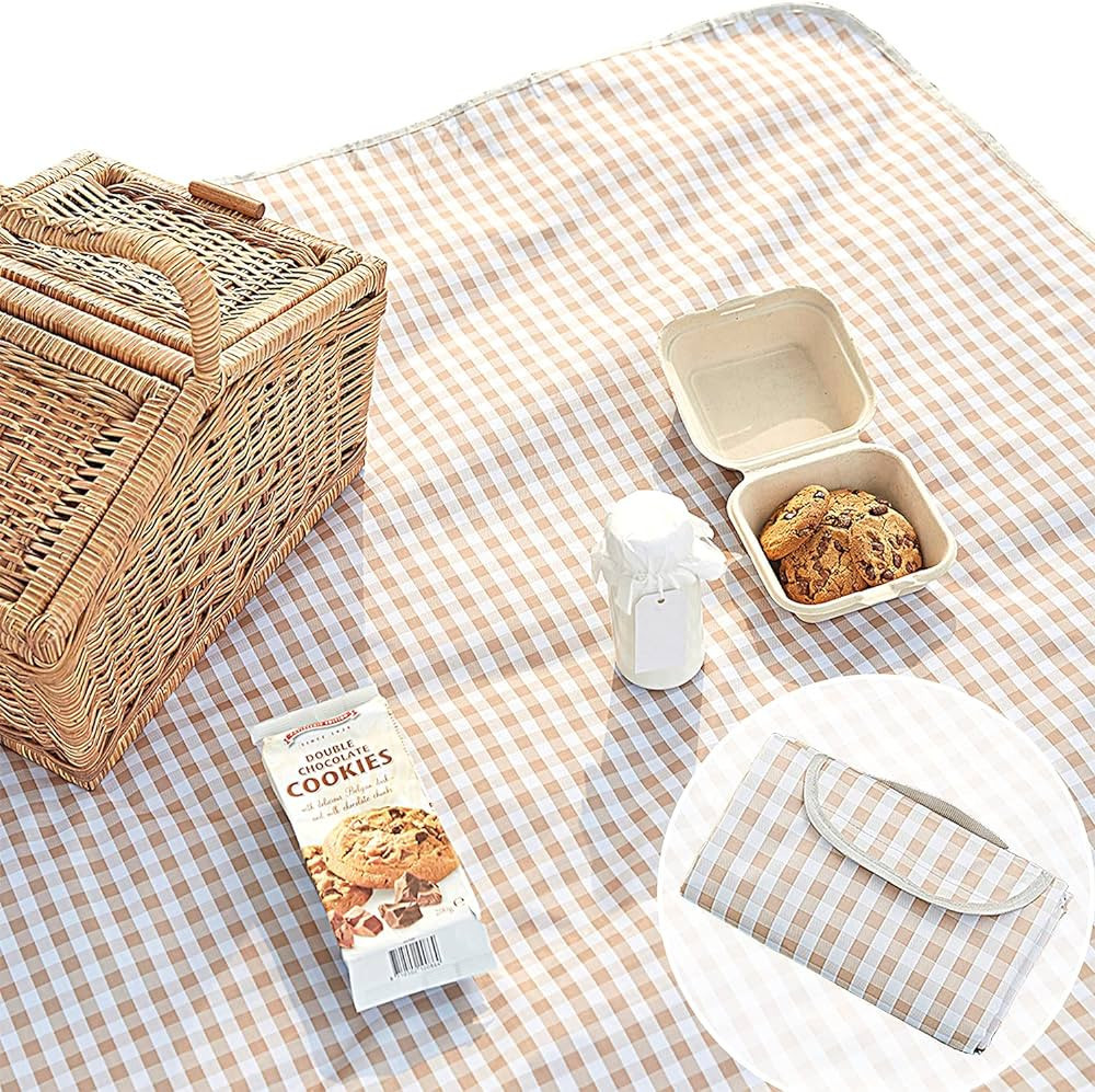 ESLA Cute Gingham Picnic Blanket, Waterproof Foldable, in Large 80x60in and Extra Large 80x80in, ... | Amazon (US)