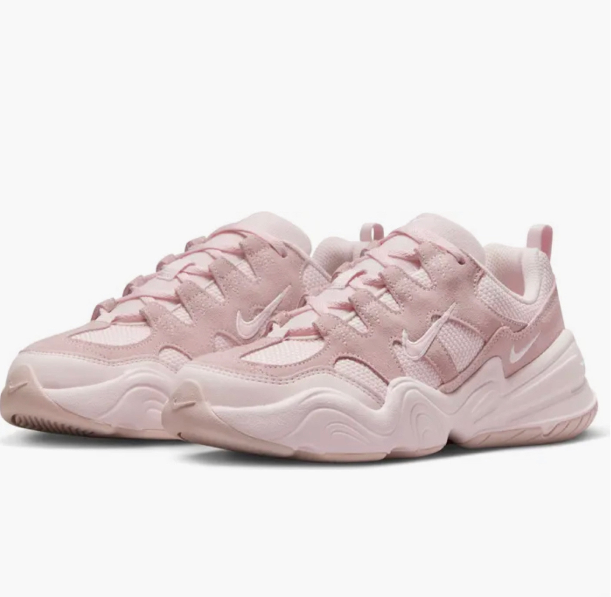 Pink Nike!

#LTKstyletip #LTKshoecrush #LTKFind