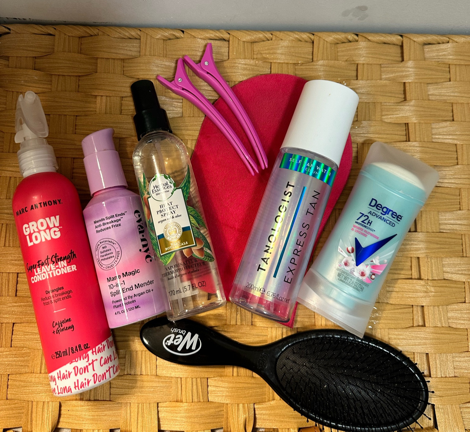 After shower essentials!! #leavein #leaveinconditioner #splitendmender #deodorant #heatprotector #selftanner #wetbrush #hairclips affordable beauty. Affordable. 

#LTKBeauty #LTKFindsUnder50