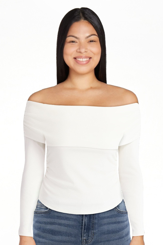 No Boundaries Off The Shoulder Top with Long Sleeves, Women’s | Walmart (US)
