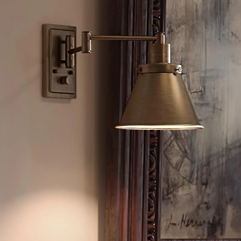 UHP3312 Traditional Wall Light, 9.625"H x 8.25"W, Olde Brass Finish, Pawtucket Collection | Urban Ambiance, Inc.