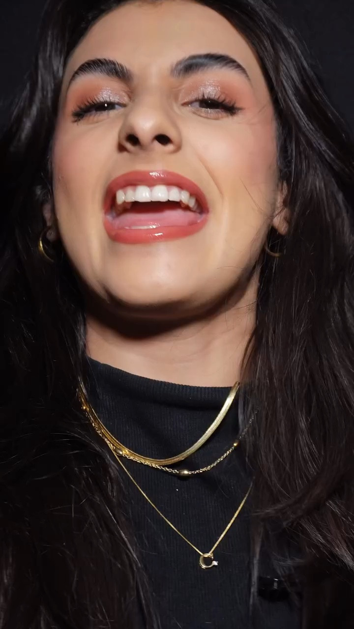 Nada de pó com blur! Vamos testar o pó baked acetinado de @lauramercier? A minha cor é a translucent.