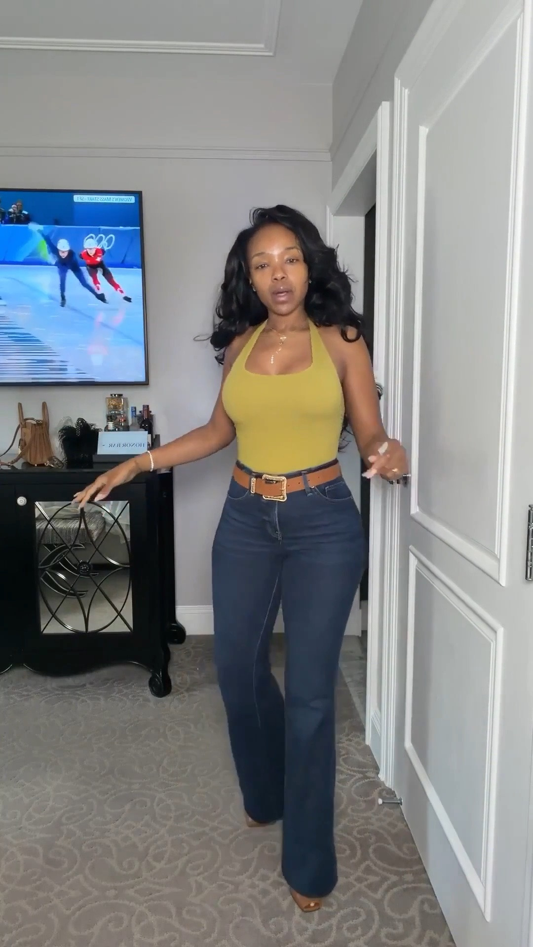 Scroll to shop! ✨ Everything from this look is linked below. 👇🏽    Wearing: Size Small | 5’4” | 140 lbs  📲   Download the FREE LTK app & follow me (@kirasfashionfinds) to shop all my daily finds.  #LTKootd #LTKPetite #LTKU

#LTKootd #LTKgrwm