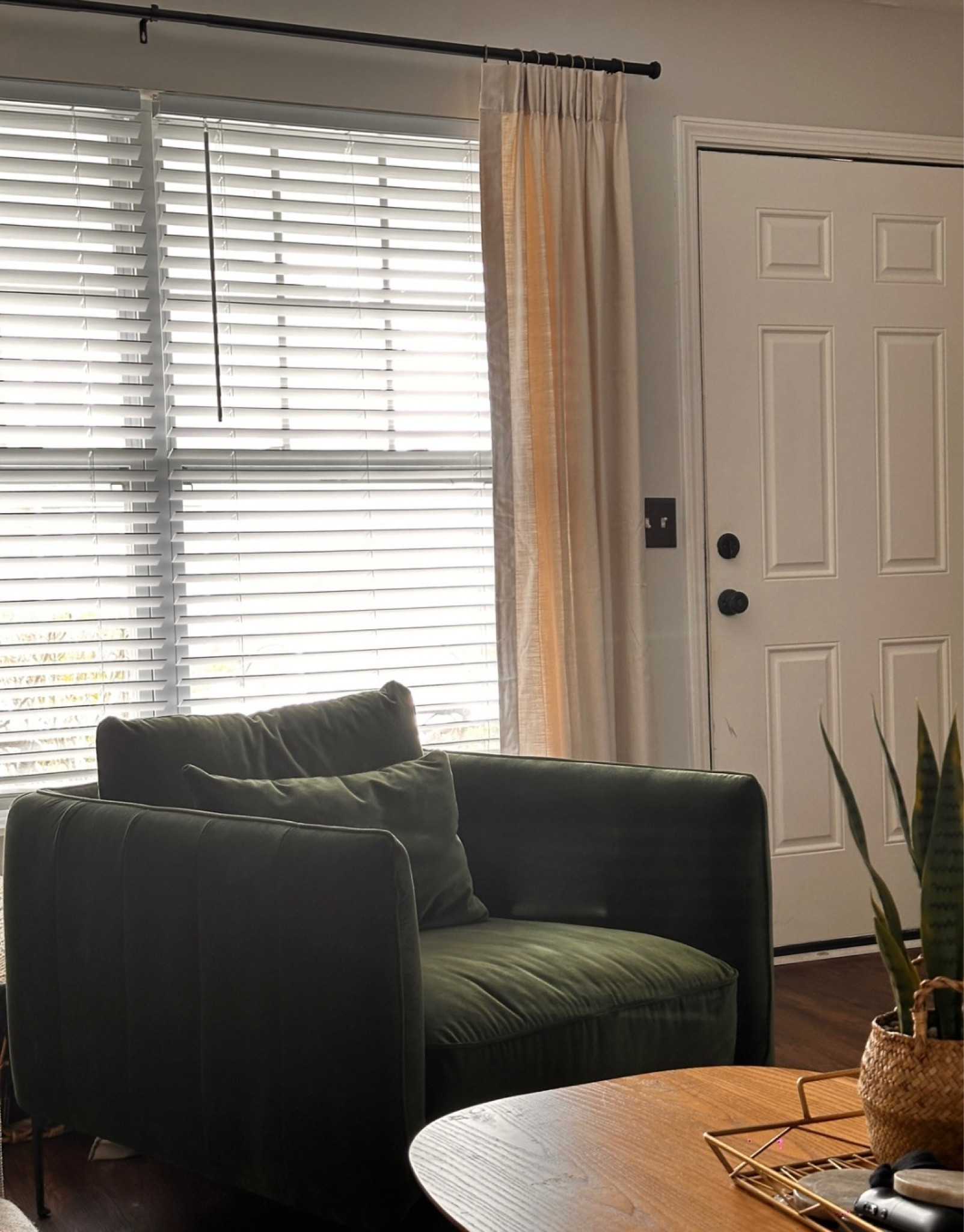 This chair has the softest performance velvet and the color is stunning! Loving my new reading chair

#LTKhome #LTKsalealert #LTKstyletip