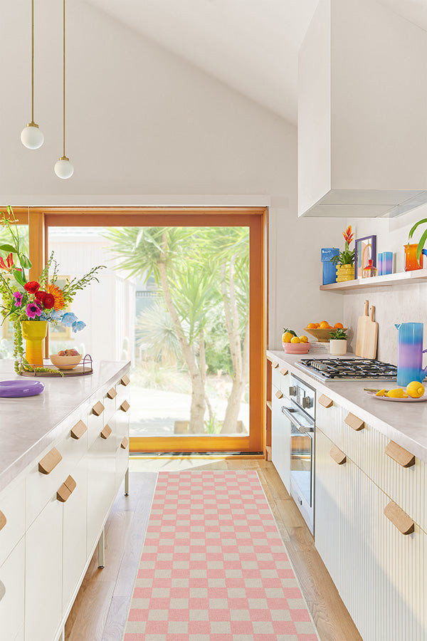 Teresa Checkered Pink Rug | Ruggable