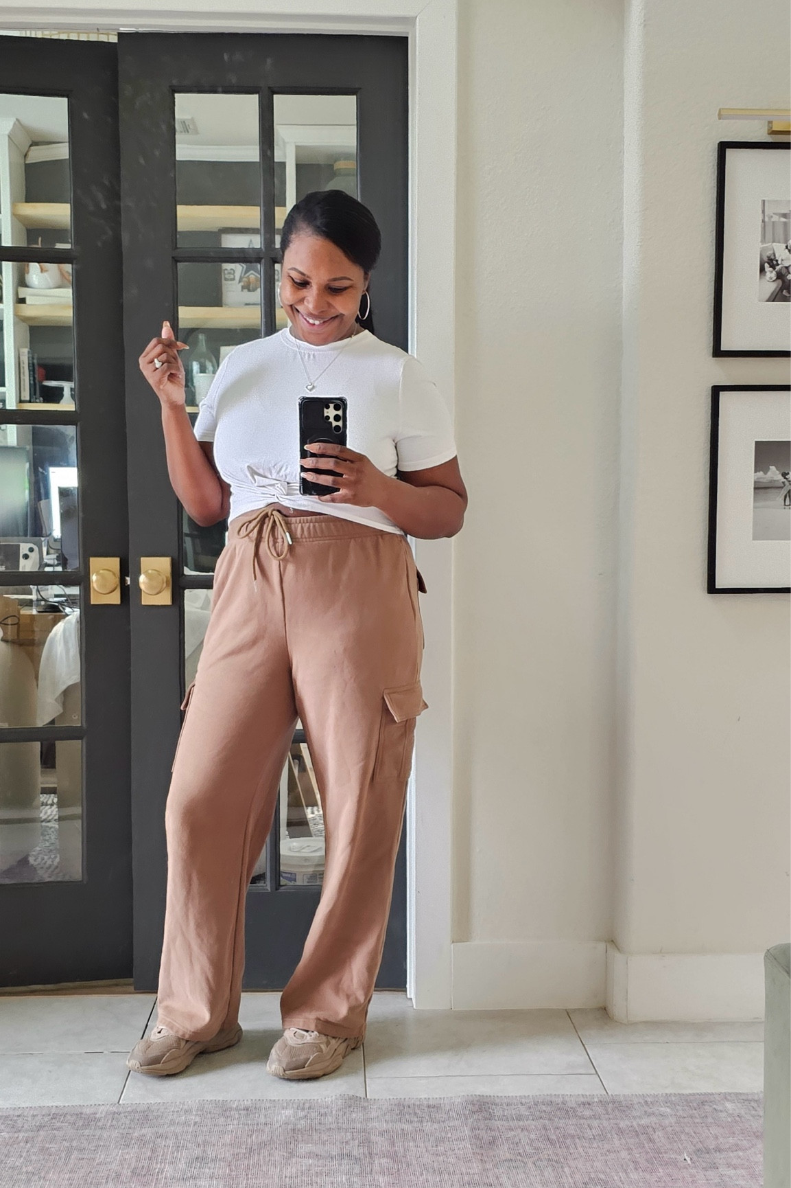 Comfy Amazon Outfit 🤍

#comfy #outfit #favorite #amazon #bestseller #sweats #sweatpants #top #bottom #outfitidea #casual #style #styled

#LTKStyleTip #LTKTravel #LTKFindsUnder50