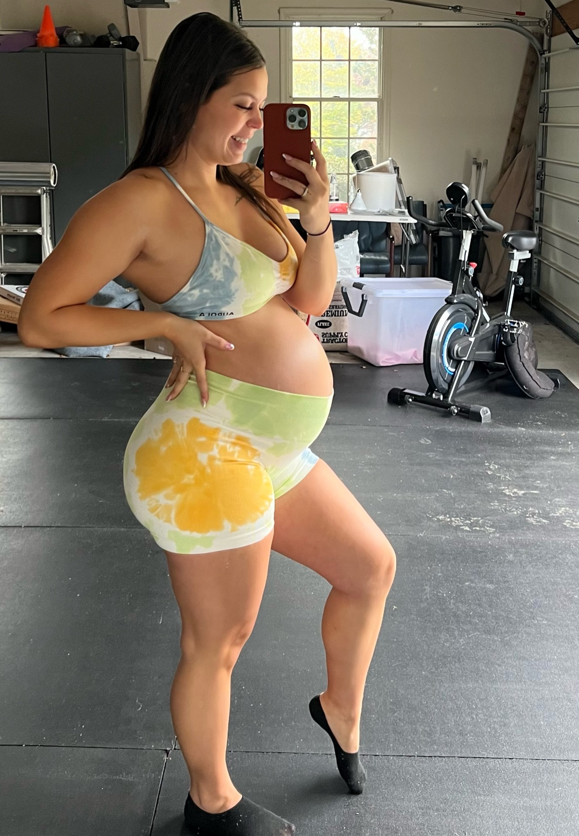 Sized up to a large | 9 months along here | typically a S

#LTKbump #LTKbaby #LTKfitness