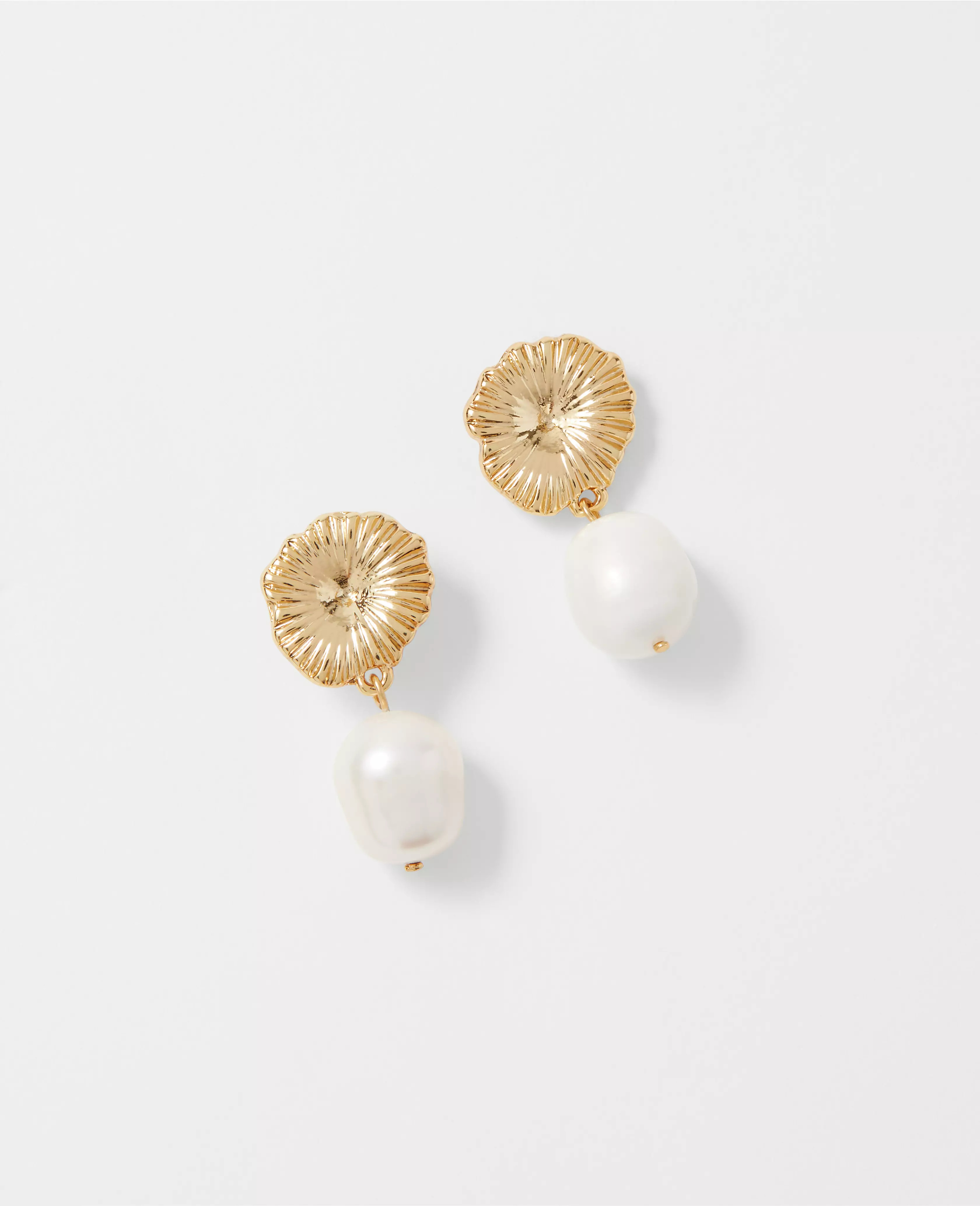 Pearlized Flower Drop Earrings | Ann Taylor (US)