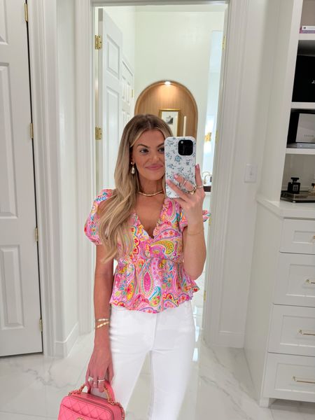 Sharing my favorite spring and summer new arrivals from Impeccable Pig! My code JESSCRUM will save you 15% at checkout. (wearing size small in top & size 25 in jeans)

Summer dresses, summer style, colorful outfits for summer, spring dresses, affordable style, mom outfits, white denim jeans, summer top, colorful top, casual summer outfit, date night, vacation, brunch outfit

#LTKFindsUnder100 #LTKStyleTip #LTKFindsUnder50