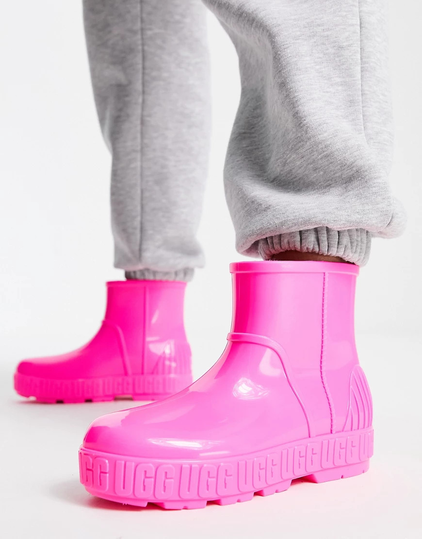 UGG Drizlita rain boots with shearling insole in pink | ASOS (Global)