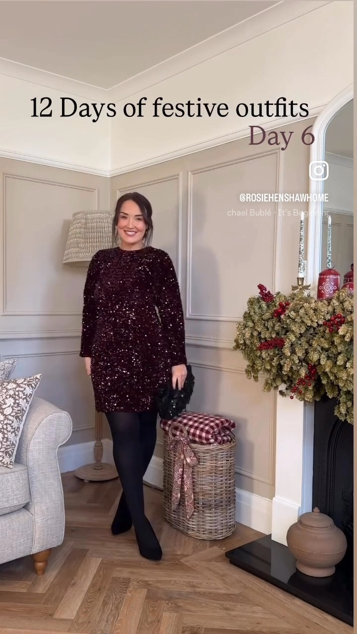 Day 6 is a beauty! This dress is so pretty. I love that this year's variation is cinched at the waist the perfect dress to wear to a partys or cooking your roasties on Christmas Day or dressed down with chunky boots and a long coat for a cold day out at winter wonderland. I'm wearing size m in the dress 

#LTKfestive #LTKuk #LTKwinter