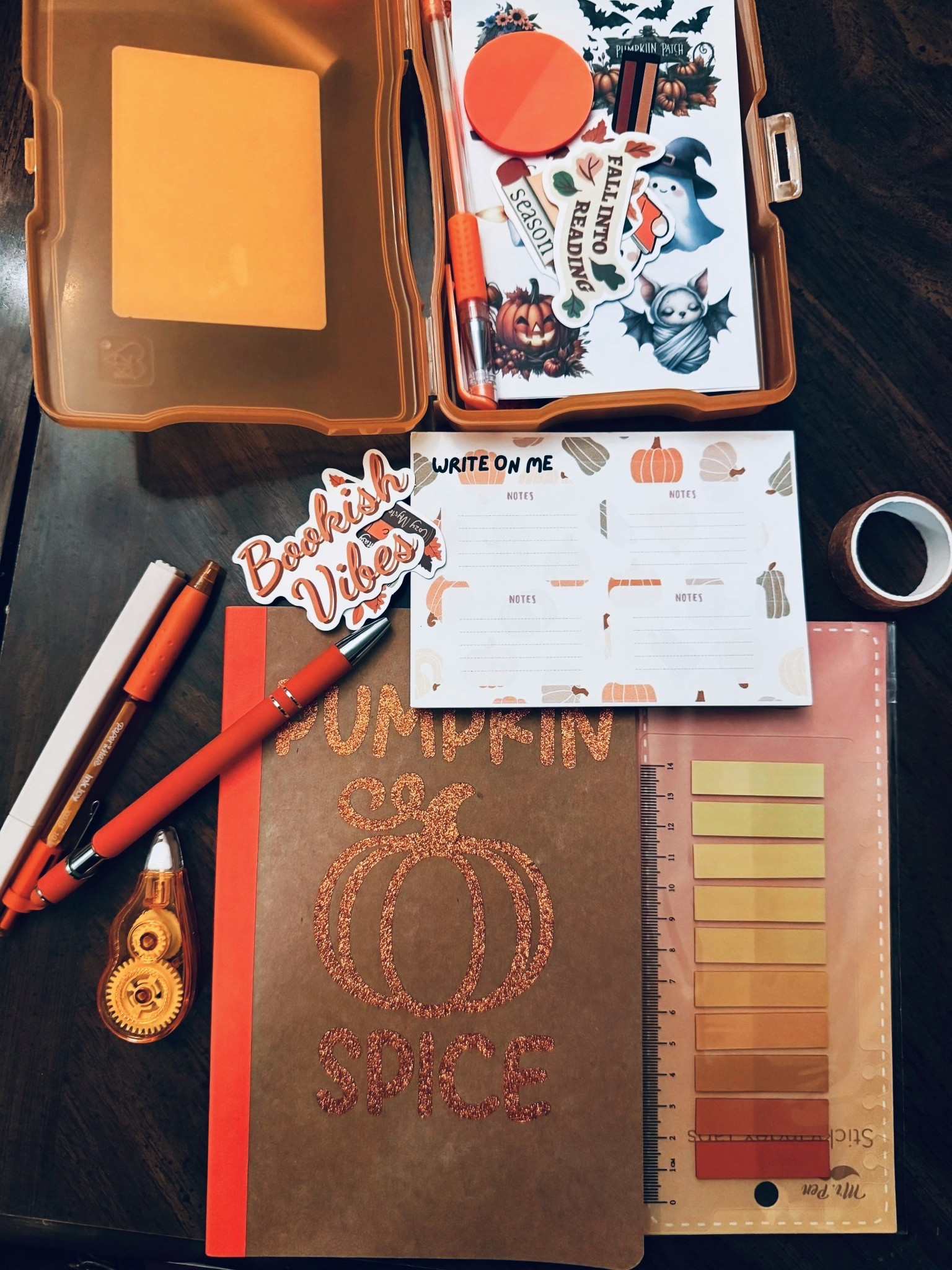 Fall into reading season with the ultimate Bookish Bundle—a journal and curated gifts from @etsy that every bookworm will adore.


#LTKGiftGuide #LTKHoliday #LTKSeasonal