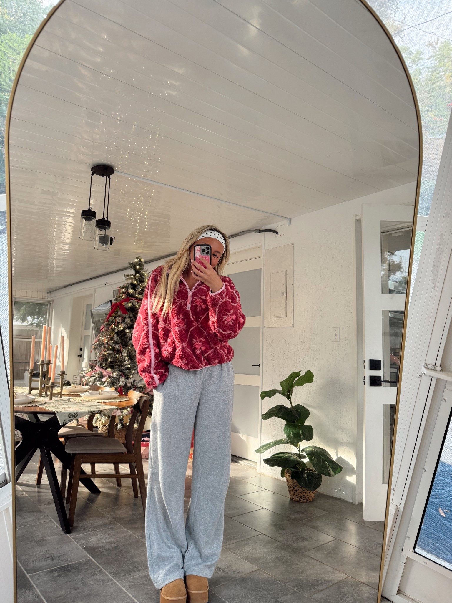 VIRAL FLEECE! 

#LTKGiftGuide #LTKHoliday