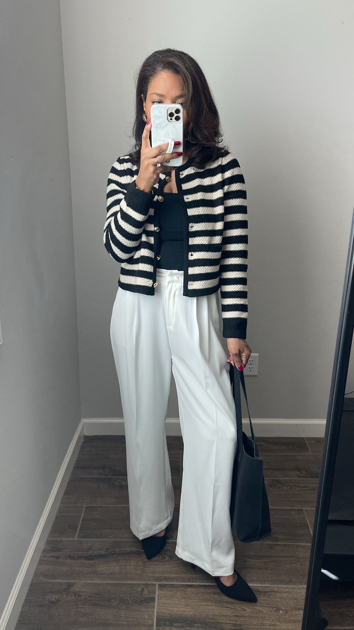 Today’s OOTD! Wearing a small in the cardigan, pants are a small and the thin material 
Work outfit, workwear 



#LTKStyleTip #LTKWorkwear #LTKFindsUnder100