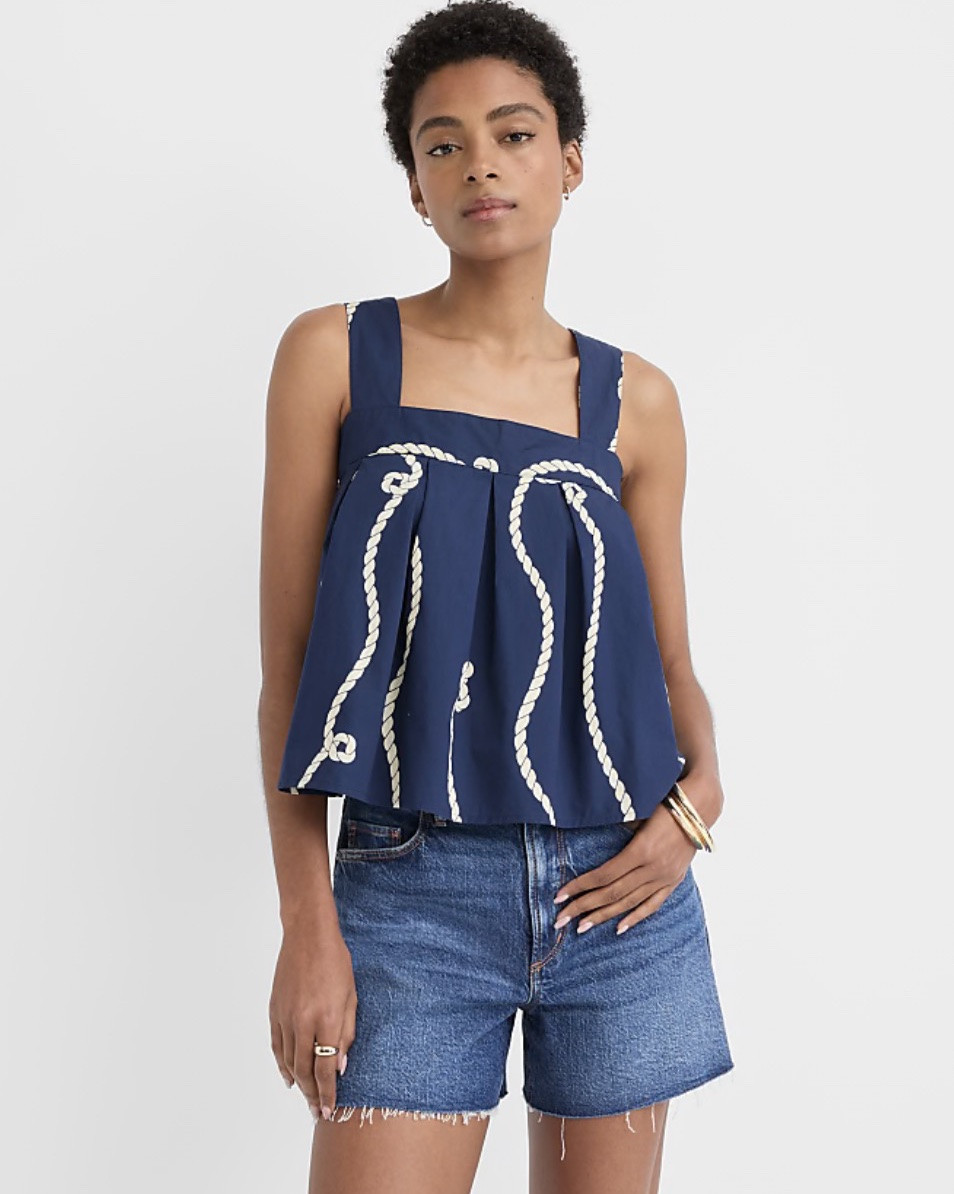 Summer outfit - $23, I love the style of this top, and it’s on sale !  The back has such a cute tie, too. 


#LTKU #loft #vacationoutfit #datenightoutfit #salefinds #budgetfriendly #july4th #fourthofjuly

#LTKSaleAlert #LTKOver40 #LTKSeasonal