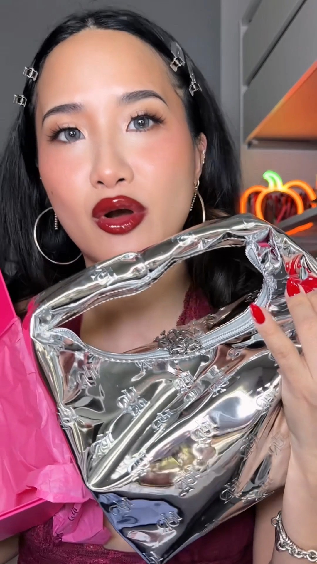 Huda powder blushes 

#LTKBeauty #LTKSeasonal #LTKGiftGuide