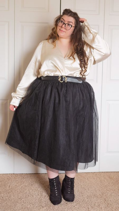 Plus size satin and tulle skirt outfit

#LTKSeasonal #LTKcurves #LTKfit
