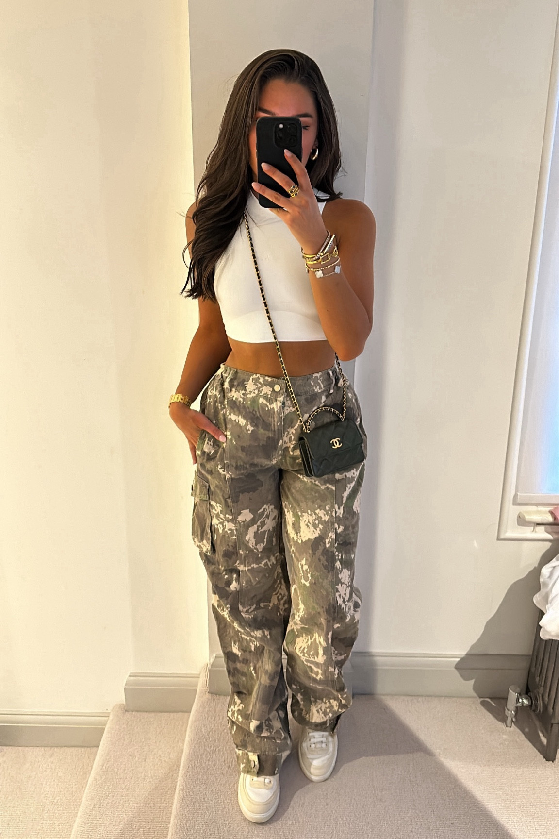 crop top & cargos, casual outfit

#LTKeurope #LTKstyletip