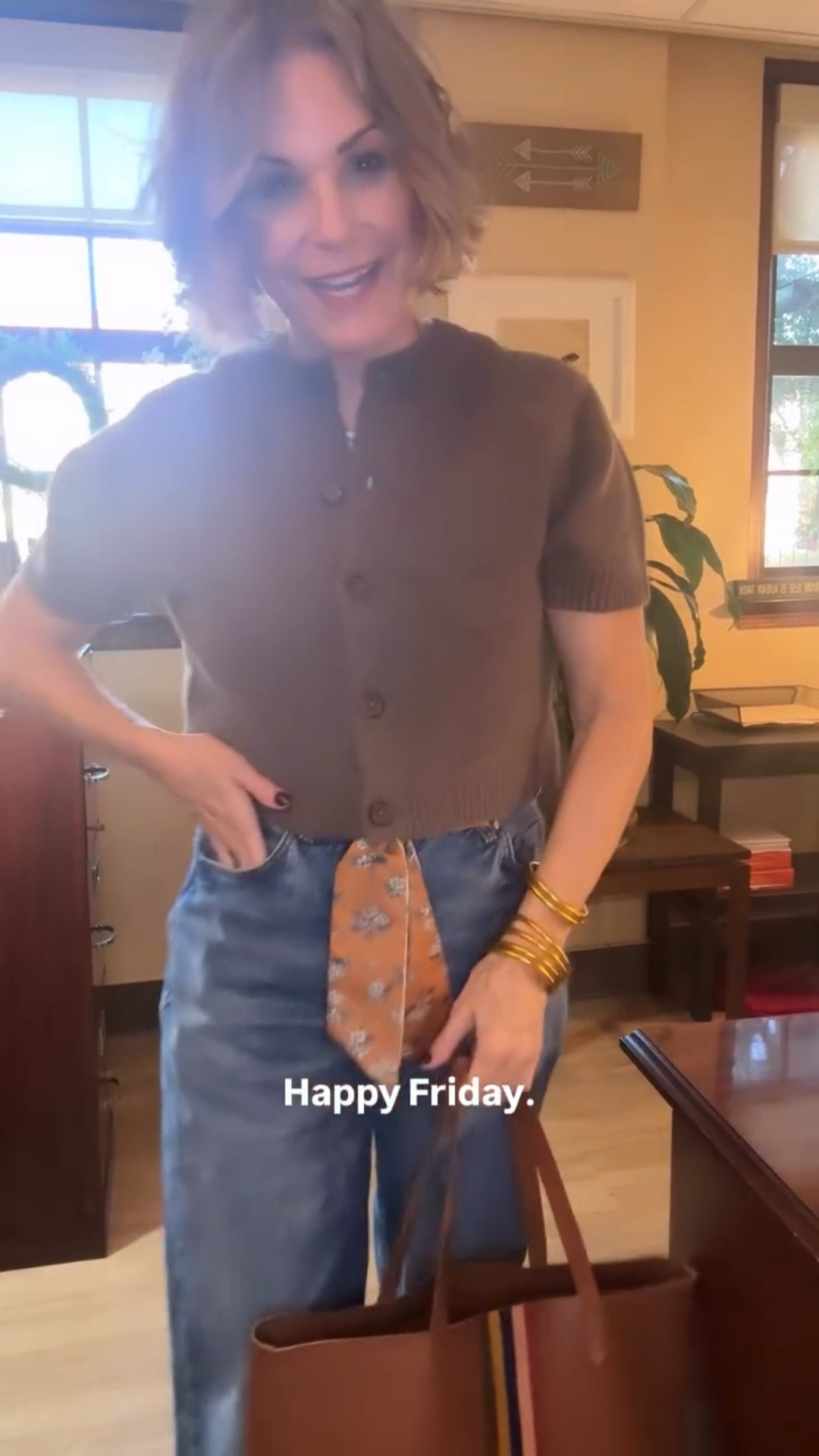 The cutest OOTD- with a scarf/neck tie I love! Can be used as a belt or scarf, or tie on your bag - & comes in a multi pack of different patterns. The accessories I have on today are some of my favorites! @madewell bags are 💯 and these buddha girl bracelets are so durable and cool- you’ll wear them everyday! #buddhagirl #workootd #scarves #scarfaccessories