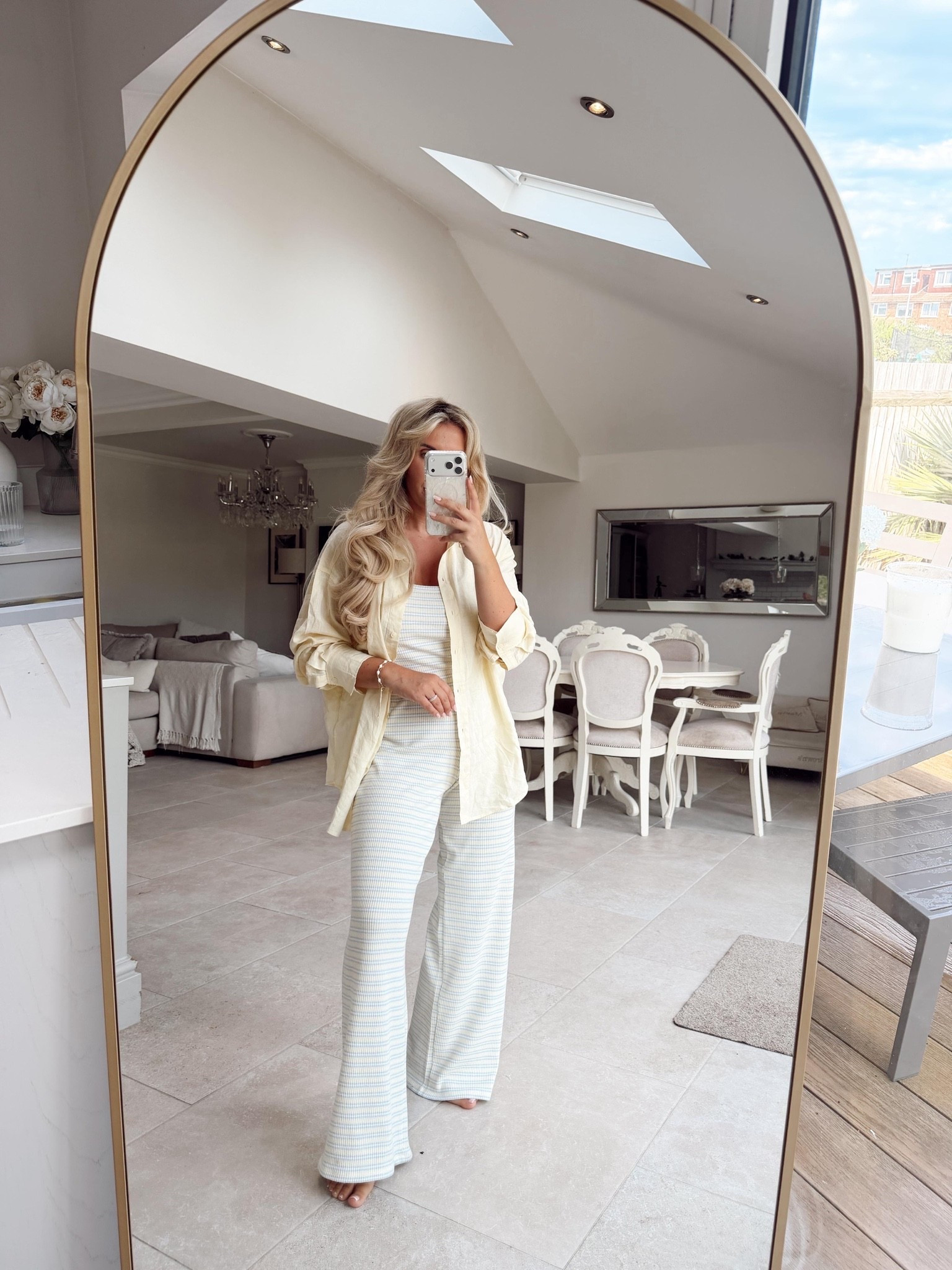 Travel Outfit Inspiration 🍋

Butter Yellow Travel Inspiration, Summer Loungewear, Butter Yellow Shirt, Co-ord

#LTKuk #LTKsummer #LTKeurope