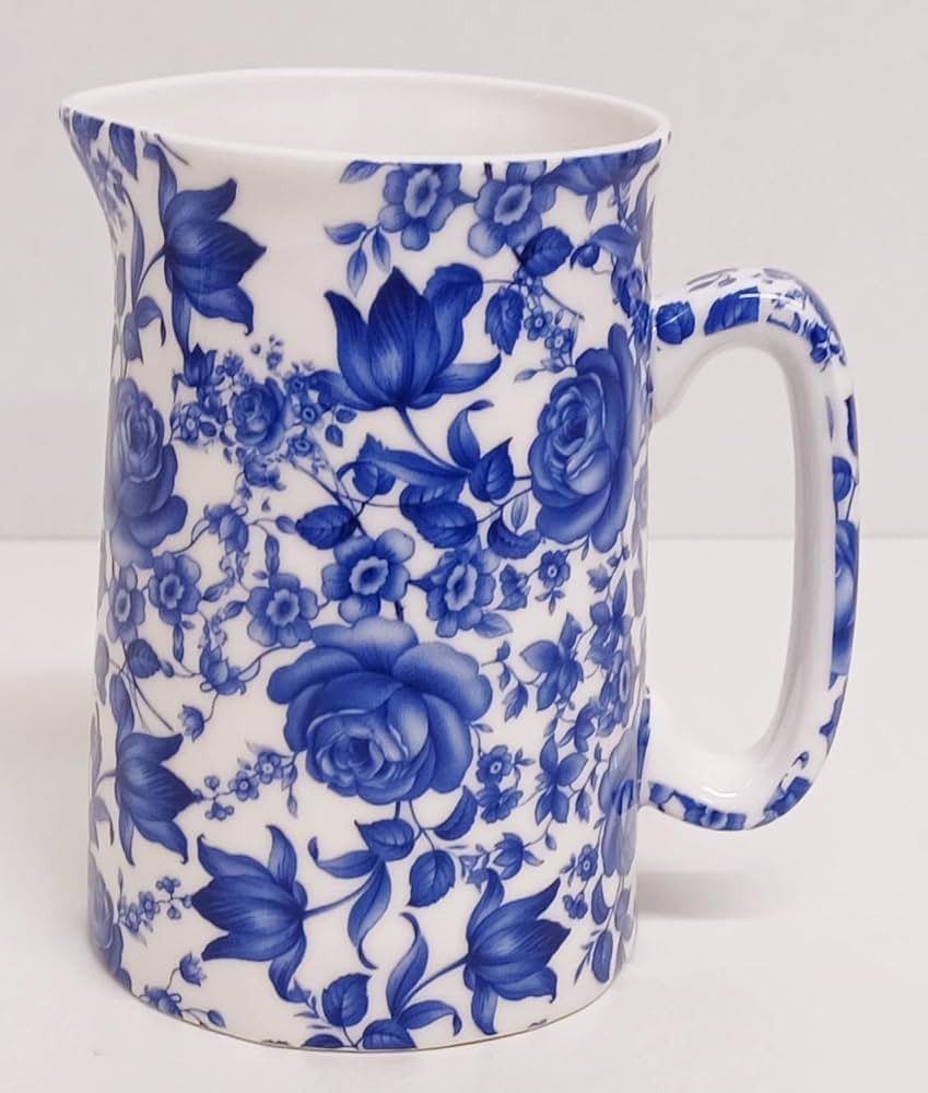 Delft Blue Half Pint 285ml Jug Fine Bone China Blue Flowers Floral Pitcher Hand Decorated in UK | Amazon (UK)