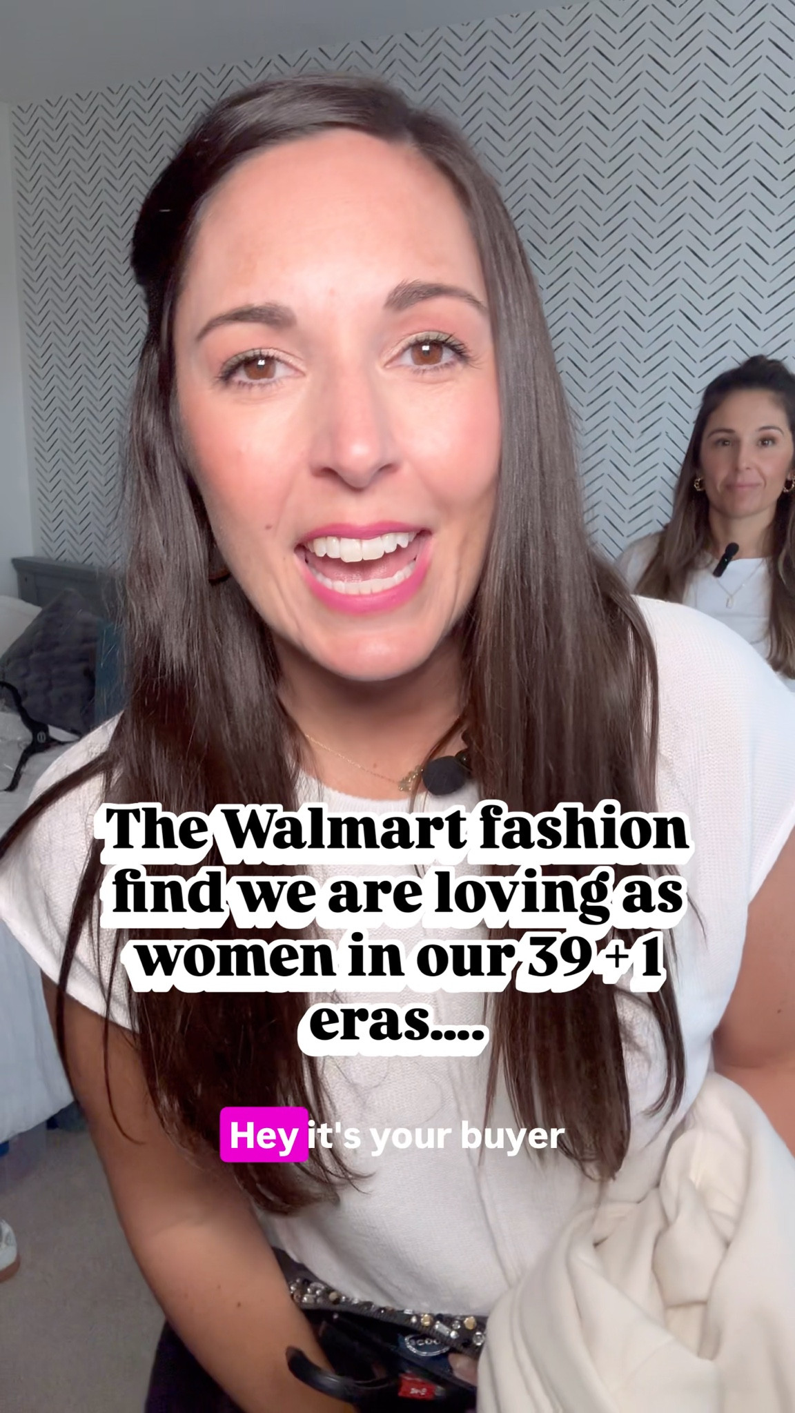 As a former buyer, let me just say — this Walmart sweatshirt looks way more luxe than the price tag 👏
The jeweled collar detail is so good and it’s already flying off shelves!
Shop it on my LTK before it’s gone 💎
#reel #explore #walmartfashion #walmartfinds #ltkfashion #ltkcreator #shopltk #affordablefashion #fashionfinds #everydaystyle #fallfashion #cozystyle #lookforless #discoverunder50

#LTKHoliday #LTKSaleAlert #LTKStyleTip