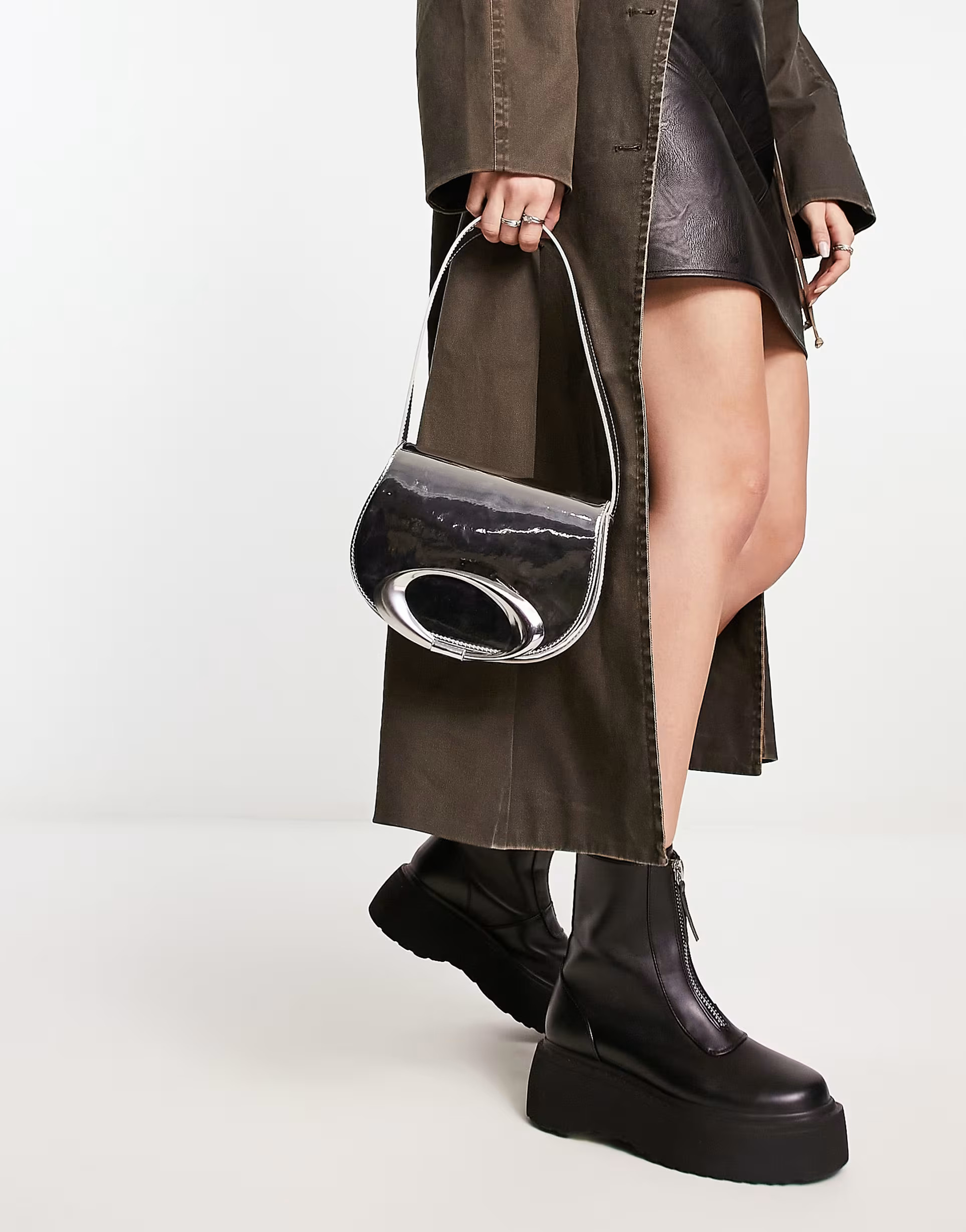 ASOS DESIGN metallic shoulder bag with circle hardware in silver | ASOS (Global)