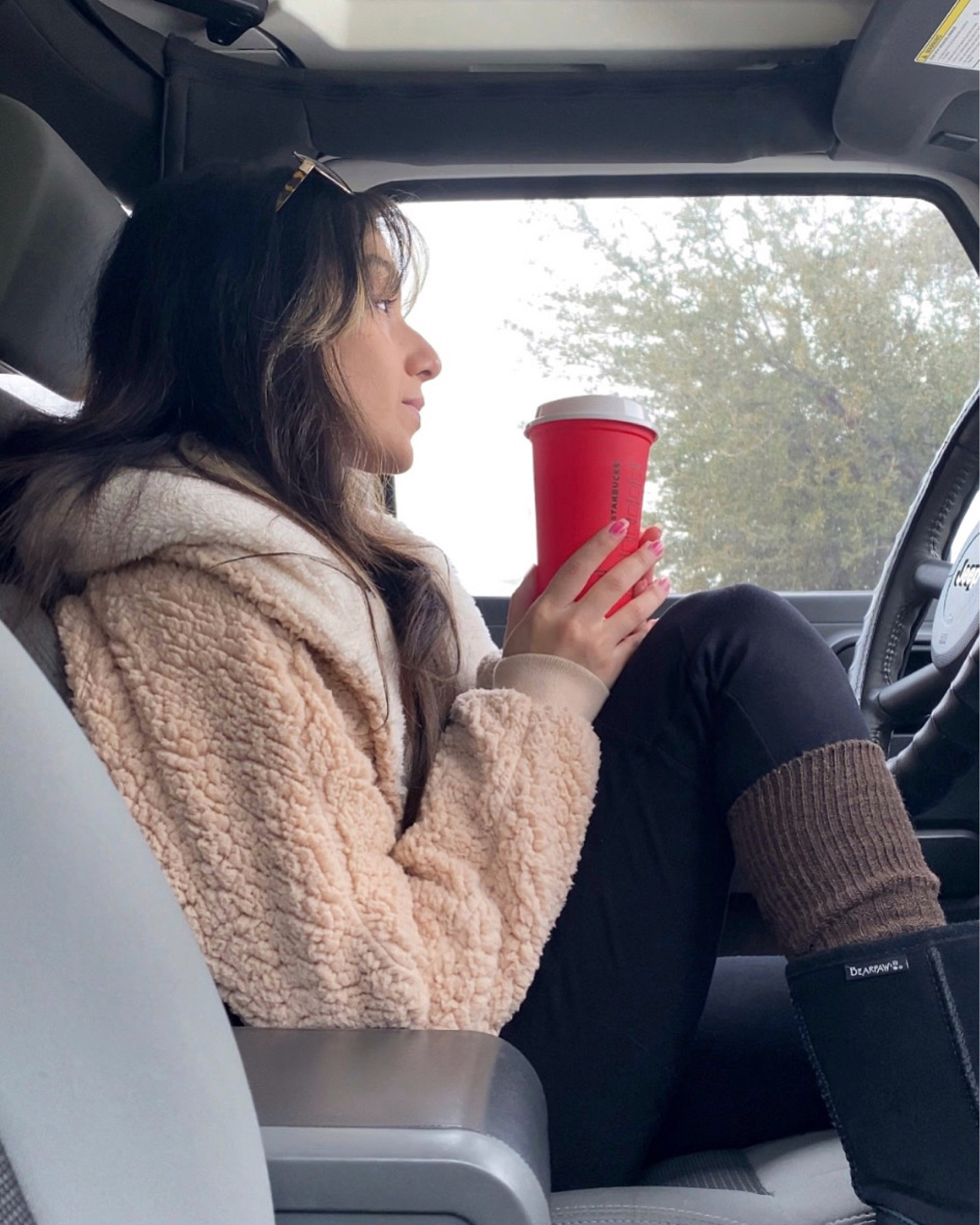 Cozy outfit 🤍

#LTKSeasonal #LTKGiftGuide