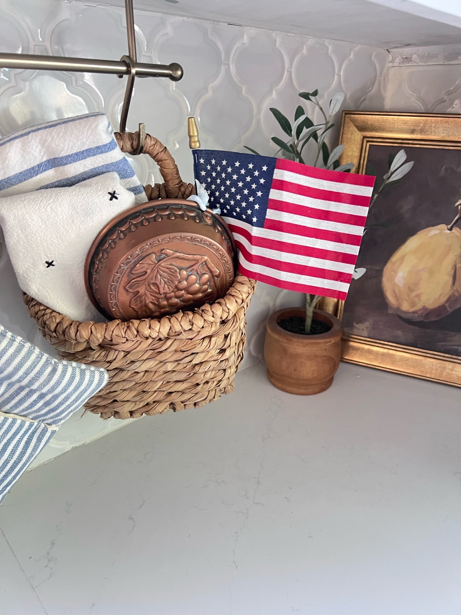 Natural Woven Hanging Basket Small hanging basket

#LTKHome #LTKdayinmylife