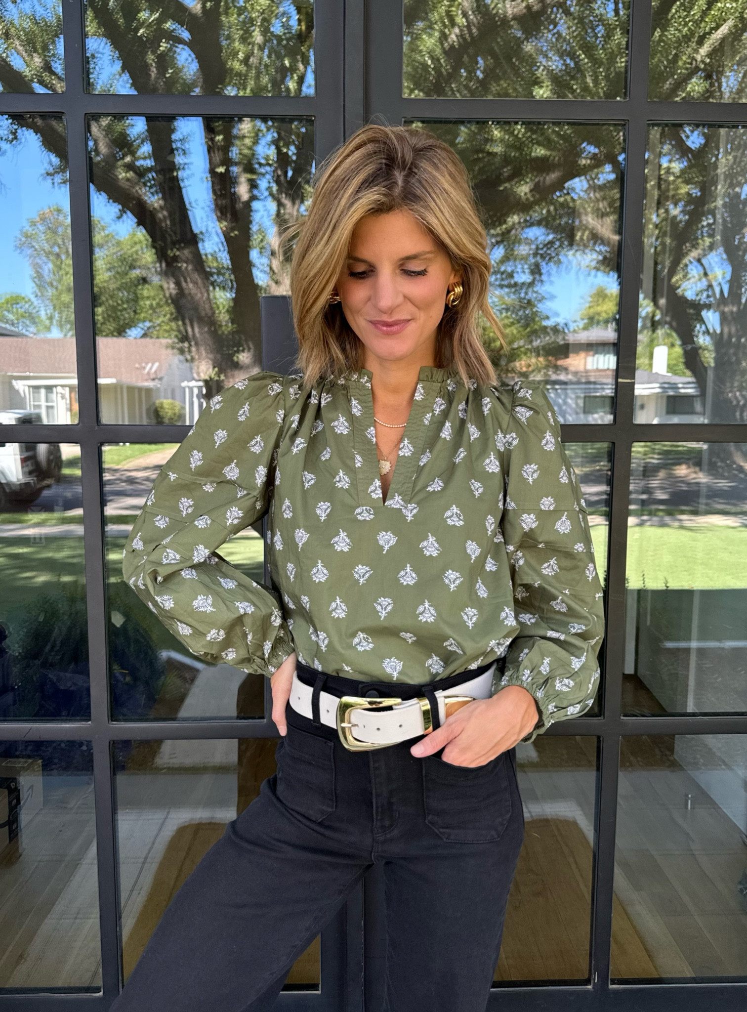 Avara Fall Collection. Wearing XS in top and TTS in jeans