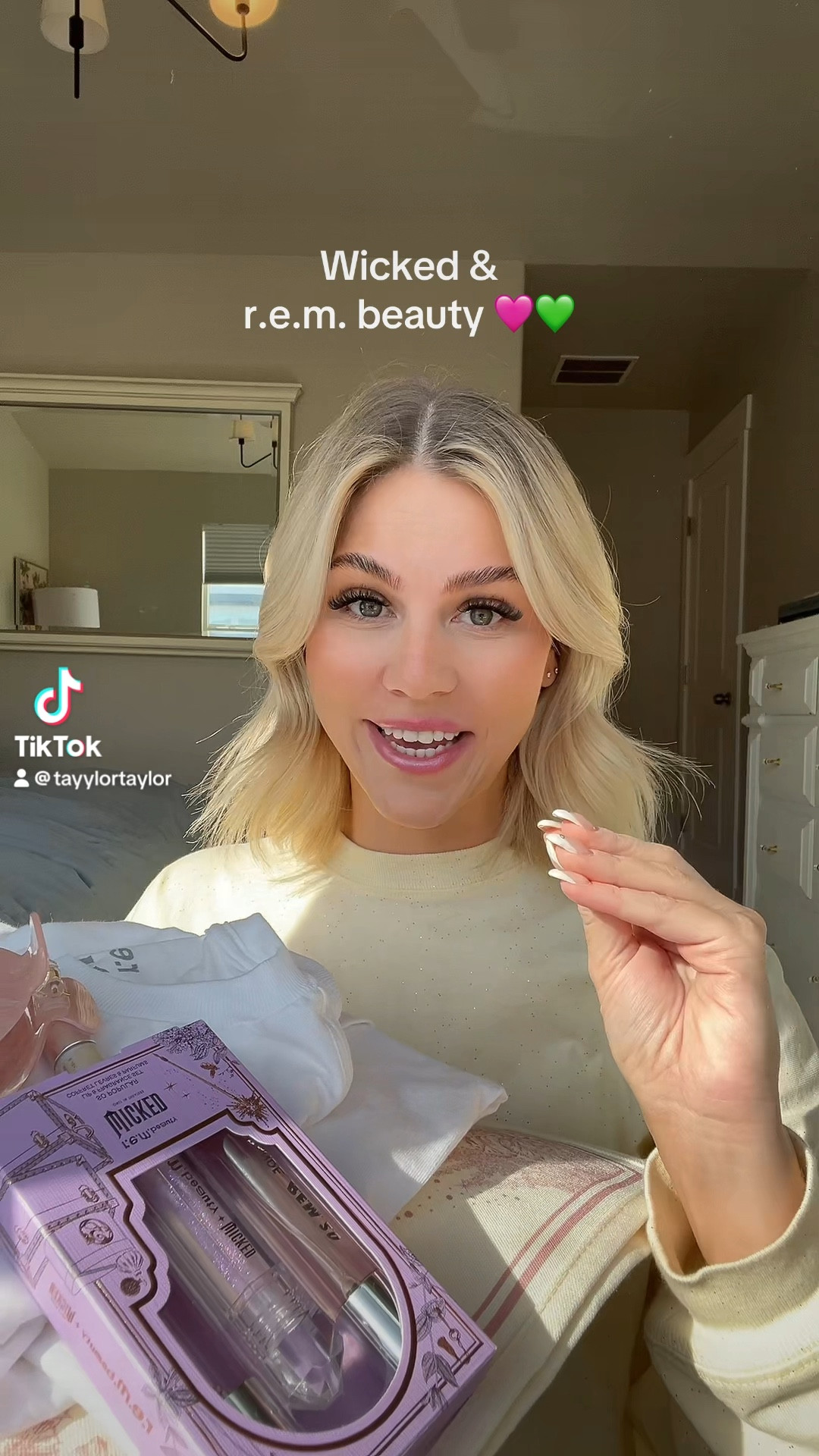 r.e.m. beauty x Wicked 🩷💚

#LTKWatchNow #LTKBeauty