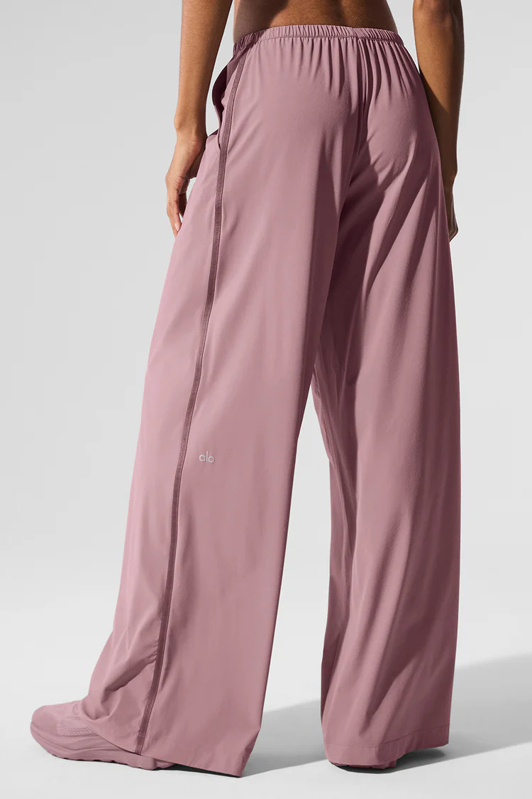 Breezy Wide Leg Pant (Long) | Alo Yoga (US)