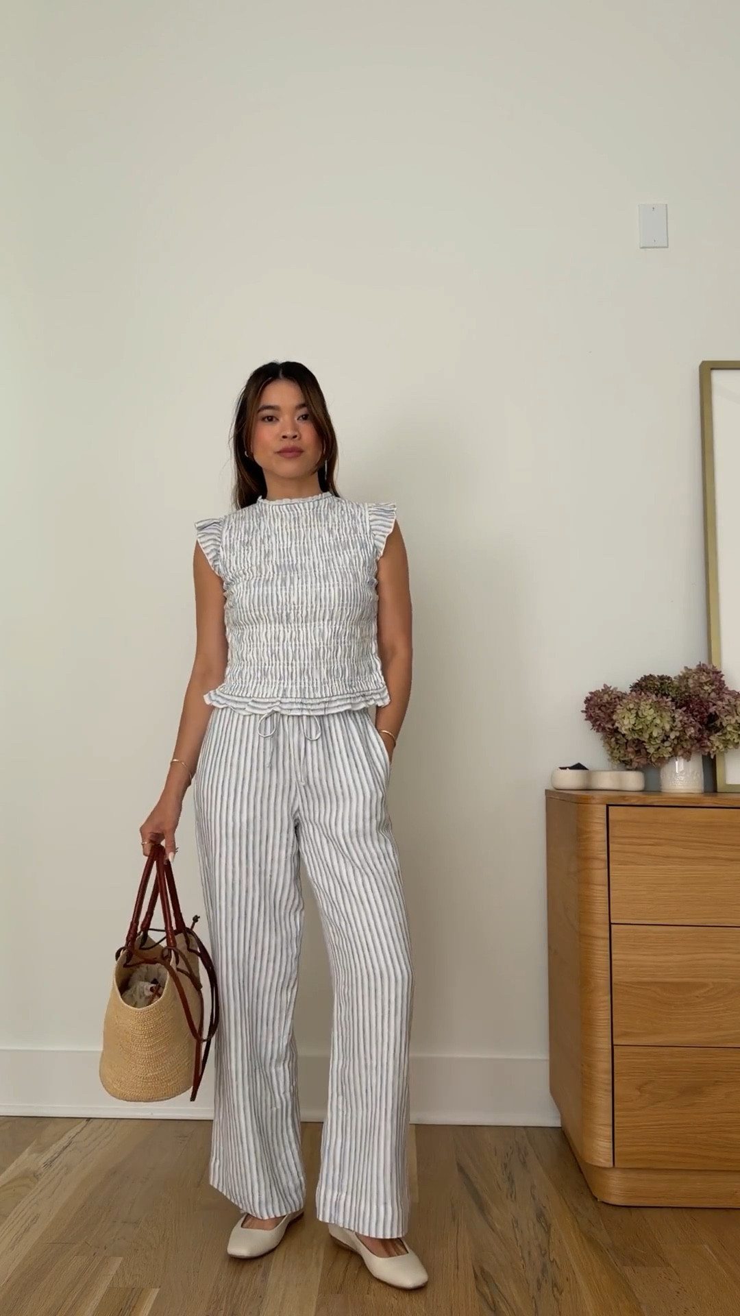 Sizing info:
•Top size XS
•Pants size XXS short 


petite fashion, get dressed with me, outfit inspiration, ootd, nashville outfit, Nashville influencer, petite style, vacation style, casual outfits, mom style, petite pants, spring outfits, spring outfit info, spring pants, spring outfit idea, spring top, spring bag, spring shoes,  

 @abercrombie 

#LTKmomlife #LTKootd #LTKPetite