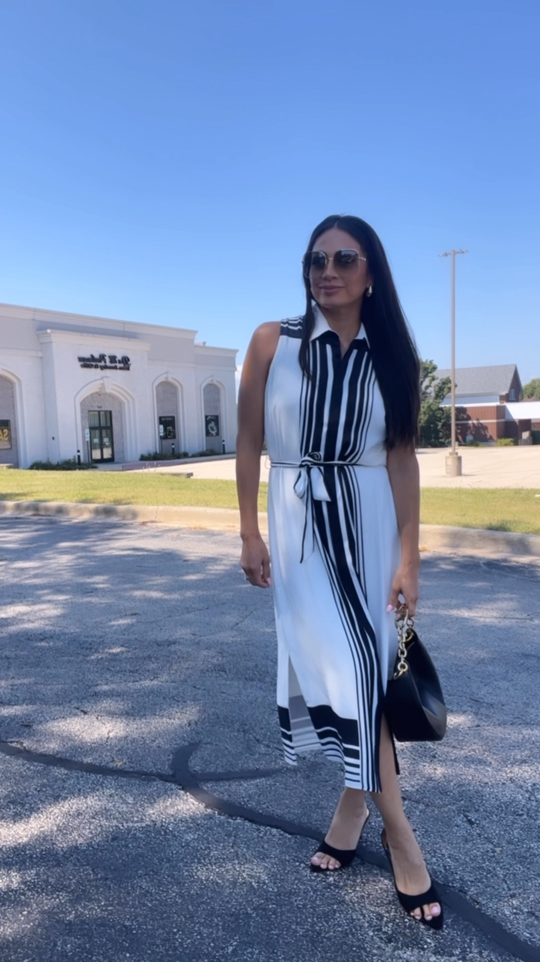Cute and comfy dress 🤍🖤


#LTKOver40 #LTKFindsUnder100 #LTKSaleAlert
