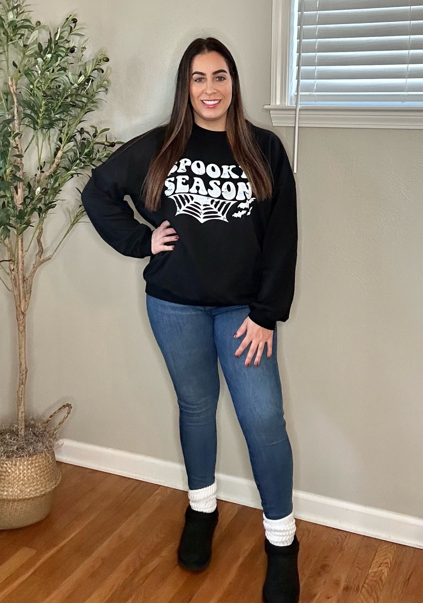 Pink lily Halloween sweater 
Wearing size xl. Sized up one but could get true size 
Uggs tts

#LTKSale #LTKmidsize #LTKHalloween