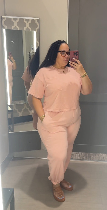 Easy everyday set 🤎 Comfortable, simple, and great for a busy day.

#MatchingSet #EverydayStyle #CasualOutfit #ComfyStyle 

 #LTKgrwm #LTKootd #LTKU