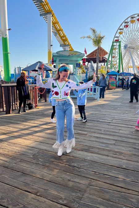 Obsessed with my outfit that I wore walking around Santa Monica pier! We had such a blast Nickelodeon planned an amazing day and obsessed with my outfit! #ootd #LA #aliceandolivia

#LTKFestival #LTKFind #LTKstyletip