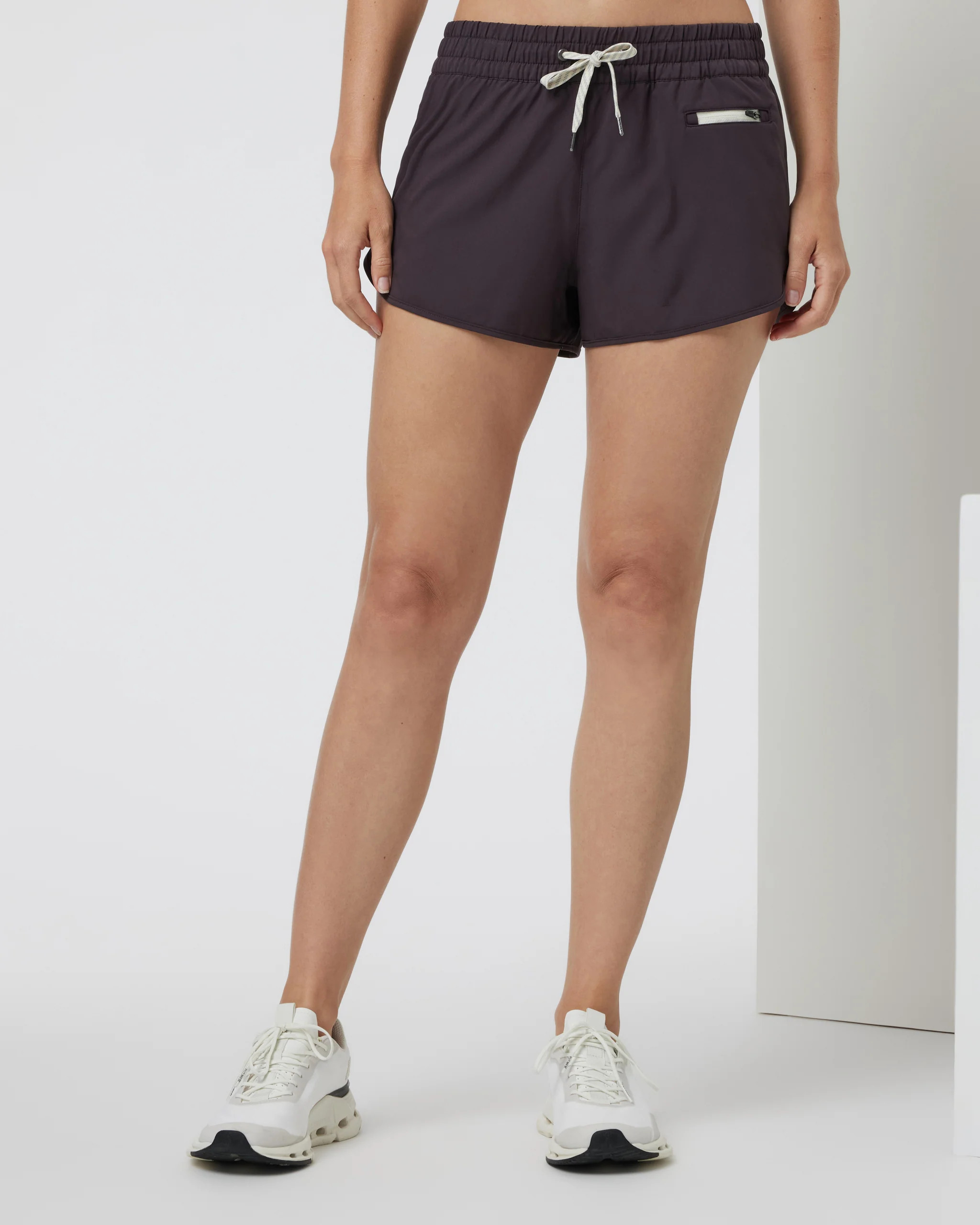 Clementine Short 2.0 | Women's Black Running Shorts | Vuori | Vuori Clothing (US & Canada)