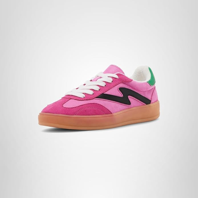 Madden Girl Women's Giia Fashion Sneaker | Amazon (US)