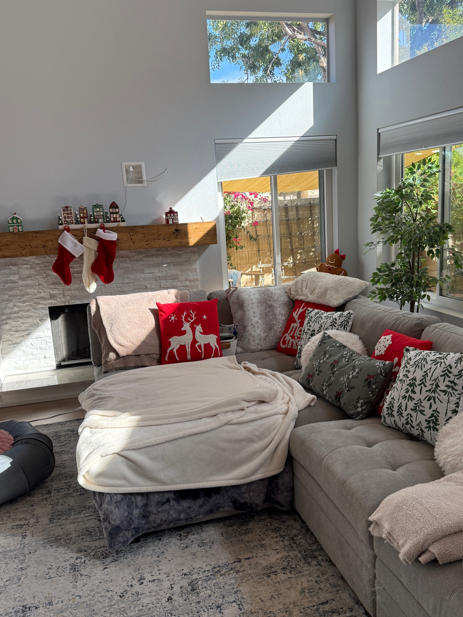  my holiday decor 🫶🏻🎄

#LTKSeasonal #LTKHoliday