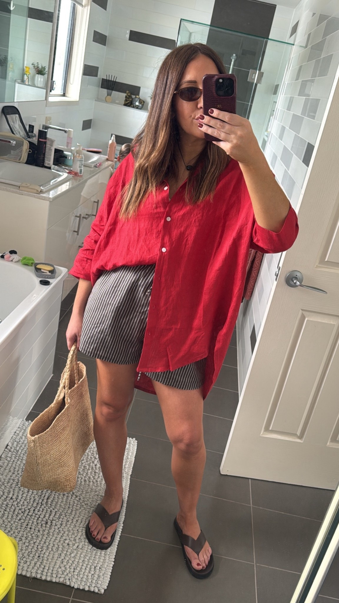 Summer holiday looks 🌺❤️

Shirt: longline lounge shirt Nude Lucy (unable to link here but I linked the blue. On sale direct from NL)
Shorts: DISSH, sold out
Sandals: Tony Bianco, size up 
Bag: Massimo Dutti
Sunnies: Banbe 

#LTKaustralia #LTKsummer