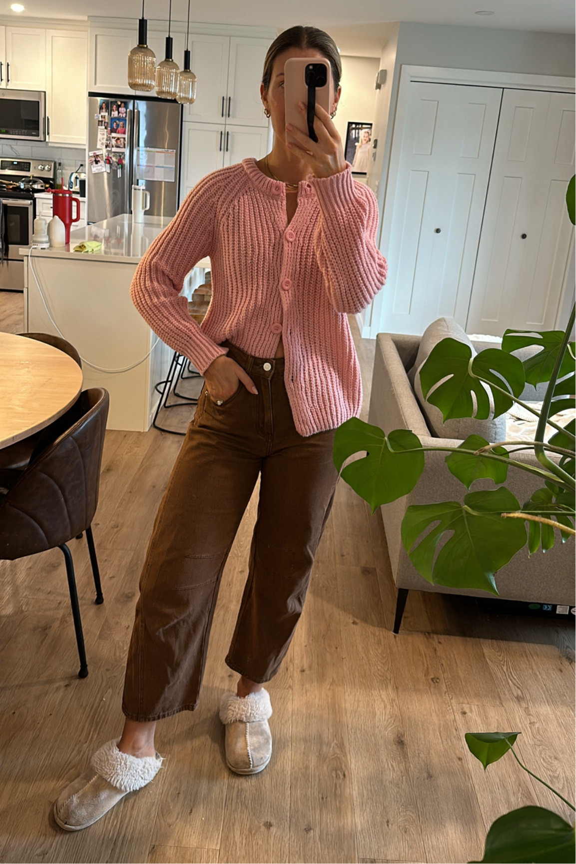 Love the pink and brown cozy vibes