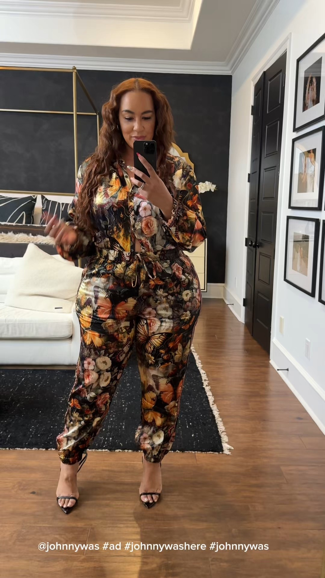 I love how timeless and stunning these holiday styles from @johnnywas are! I’m wearing a 1X in the top/2X in the joggers and xl in the coat! #ad #Johnnywashere 


#LTKootd #LTKHoliday #LTKPlusSize