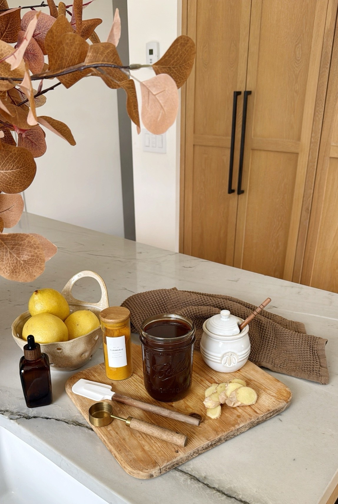 Kitchen fall favorites 🍯🍂

Home
Cooking
Decor
Fall

#LTKSeasonal #LTKHome #LTKfoodie