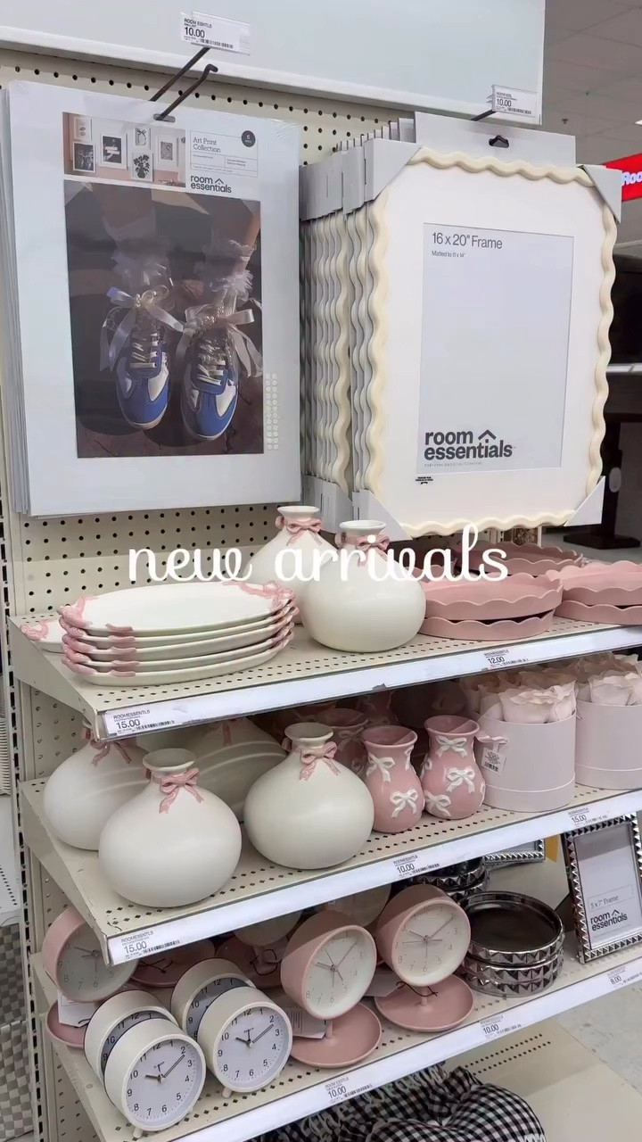 The cutest new home bow arrivals from Target 🎀 



•
Pink, Bows, Target finds, Affordable finds, Dorm Room, Girly Aesthetic

#LTKmomlife #LTKHome #LTKKids