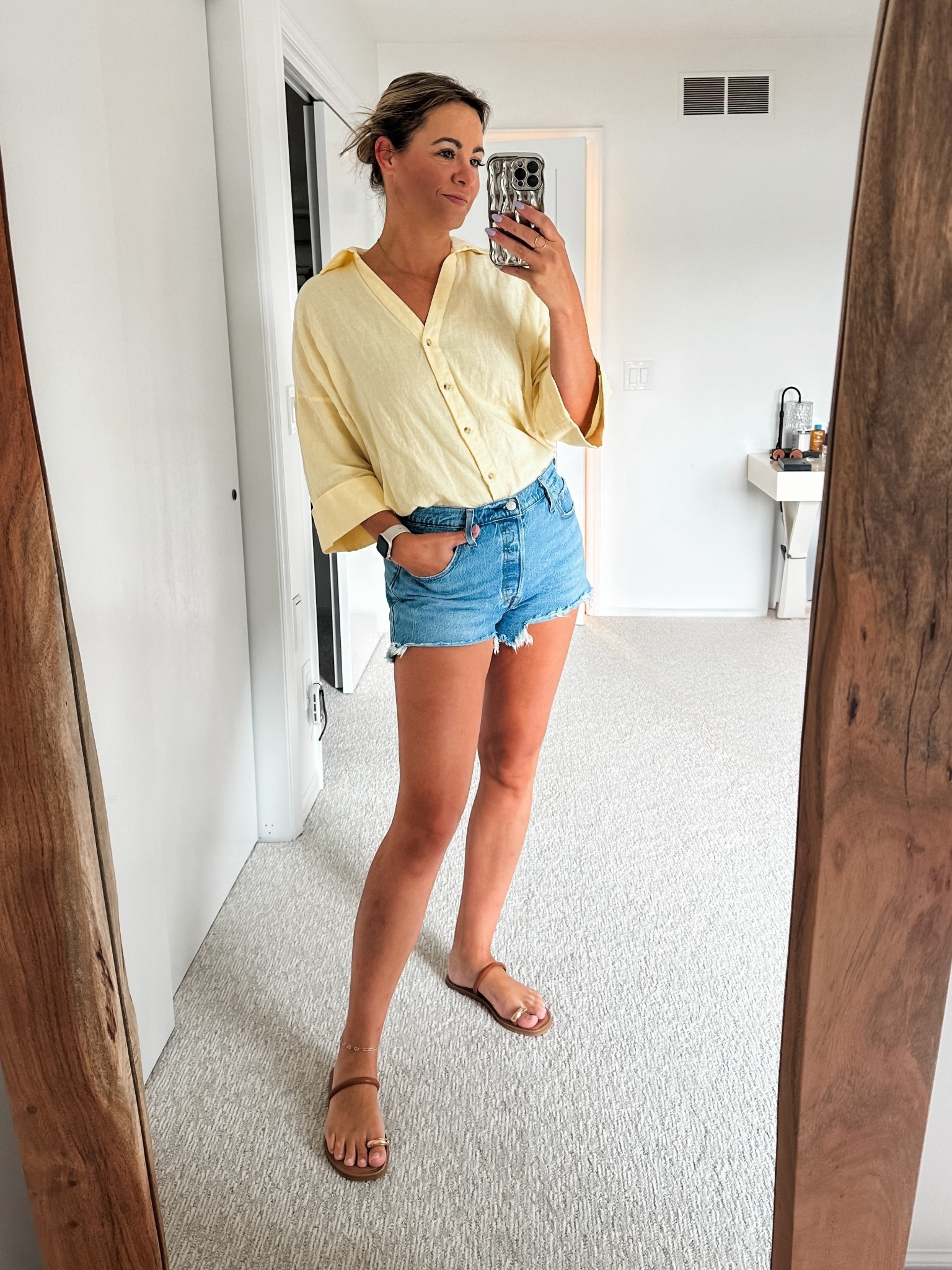 Summer casual. Loving this yellow linen top! Mine from H&M, but linking similar.

Casual style, linen button down, toe ring sandals, cut off shorts, Levi’s, summer style, Mom outfit

#LTKOver40 #LTKShoeCrush #LTKStyleTip