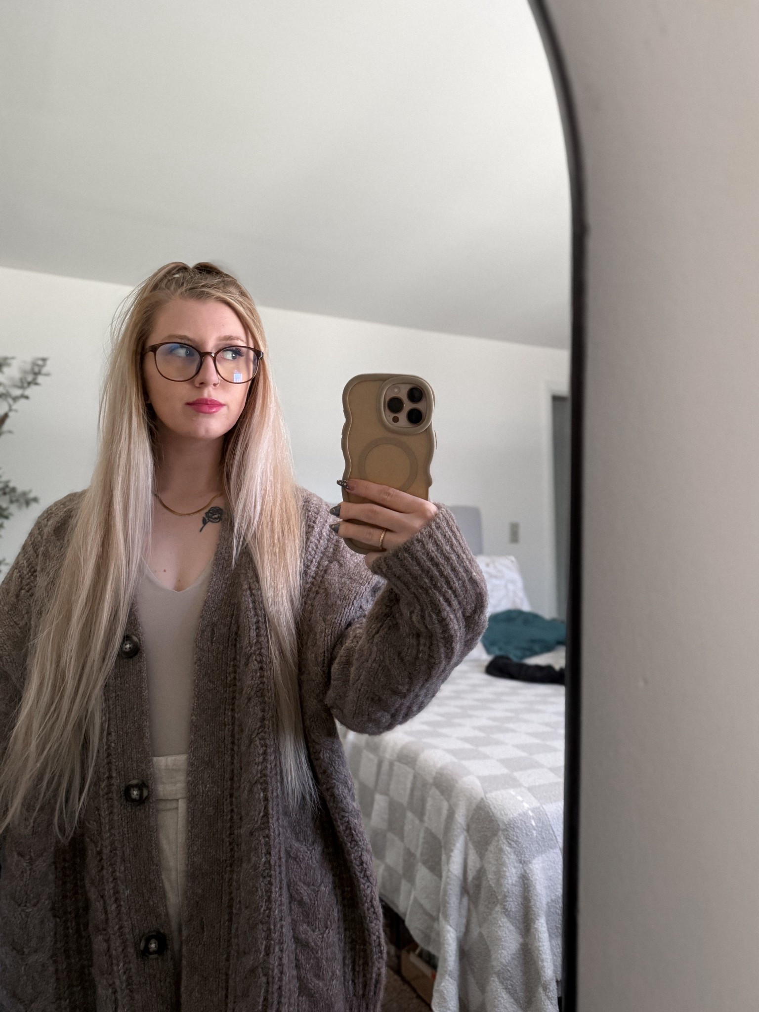 oversized everything >>>


#LTKStyleTip #LTKPetite #LTKSeasonal