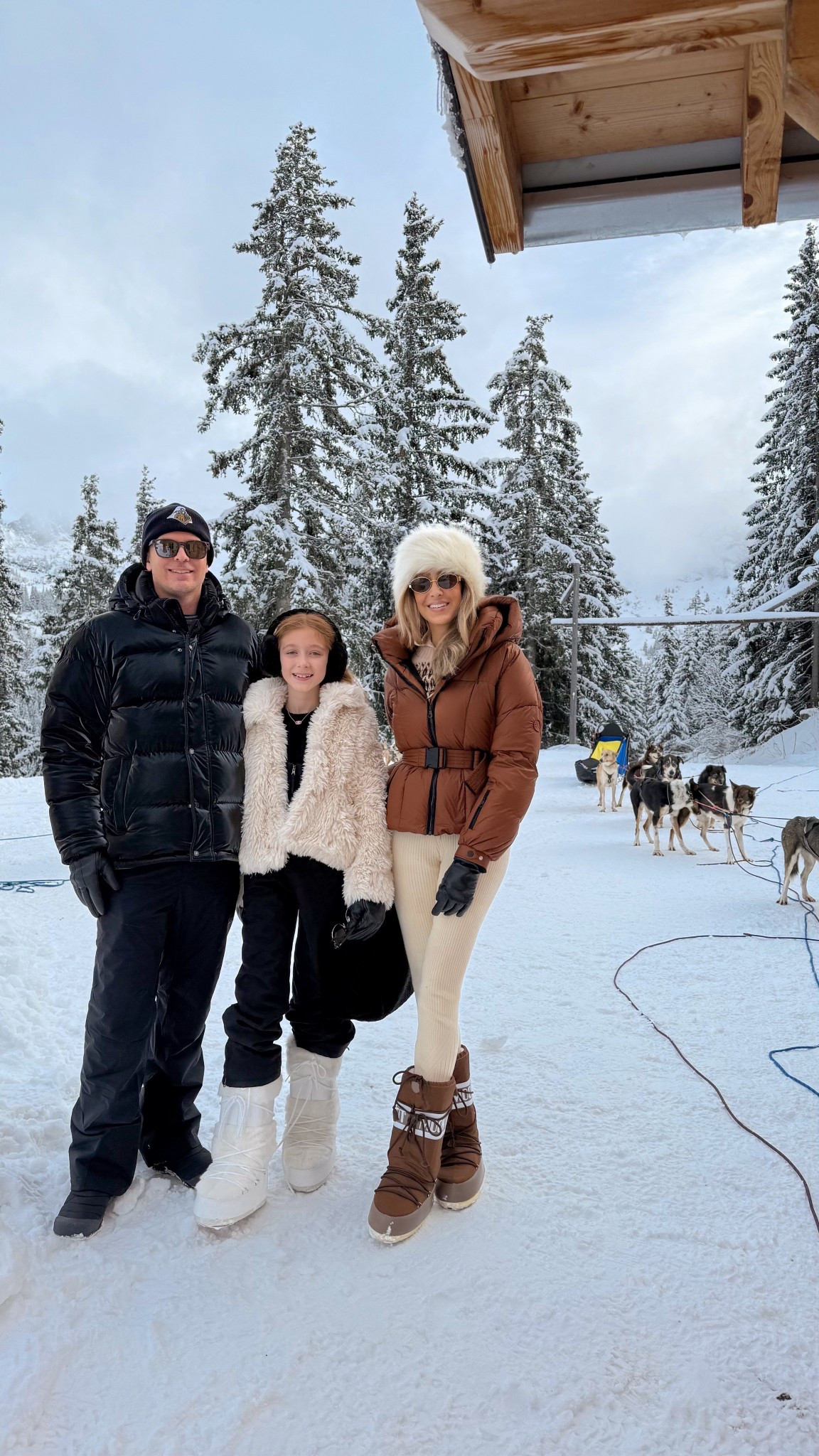 Winter family outfit that’s elegant and warm! Fits true to size and I’m wearing size small 

#LTKStyleTip #LTKFamily #LTKootd